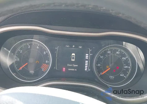 2015 Jeep Cherokee Latitude из США, поврежденный, VIN 1C4PJLCB0FW616538